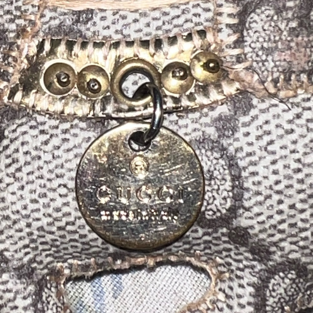 Gucci Monogram Dog Keychain - Picture 4 of 5